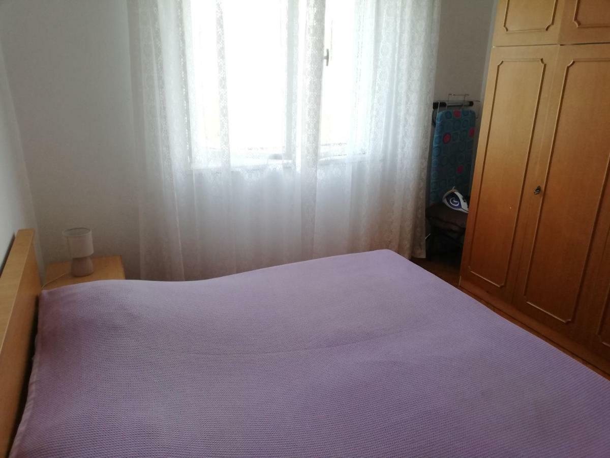 Spacious Family Apartment With Parking In The Shade And Barbecue House Шибеник Экстерьер фото